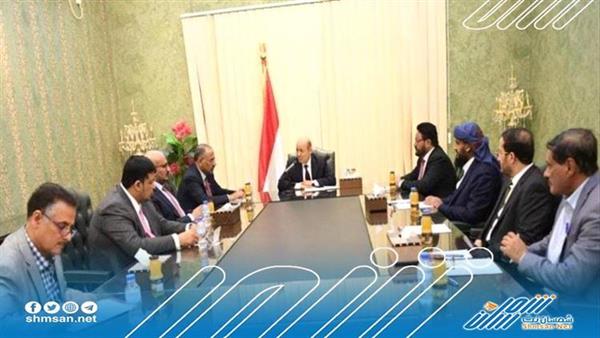 عاجل/ عقد أول لقاء لمجلس القيادة الرئاسي بالعاصمة عدن - تفاصيل
