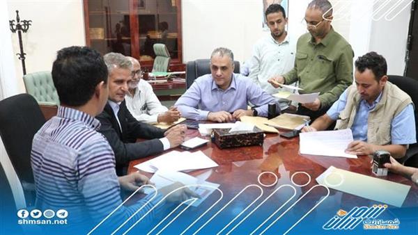 بتمويل صندوق صيانة الطرق..توقيع عقد صيانة وإعادة تأهيل خط تعز التربة