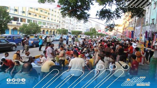 جرحى عدن يقومون إفطار جماعي بمناسبة الذكرى السابعة لتحرير العاصمة عدن