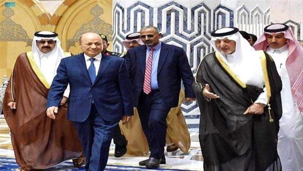 تراشق مخزي حول القرارات الجمهورية المرتقبة 