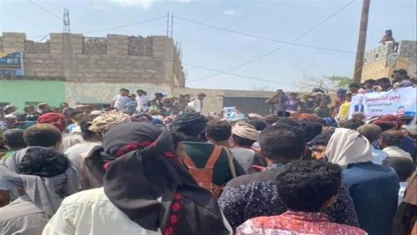 حشود جماهيرية...دعم شعبي لمحافظ شبوة