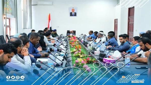 برئاسة العرادة ..لقاء يناقش مضاعفة التدخلات الإنسانية لإغاثة النازحين  