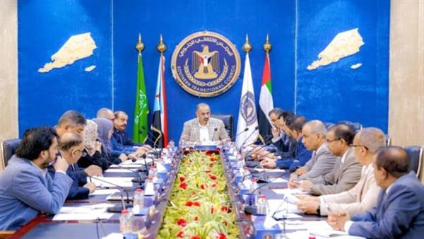 قبل الطوفان...دعوة وزراة الإنتقالي لمواجهة الفاسدين 