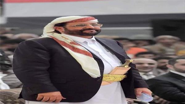 عضو بالمجلس الرئاسي يفجر الوضع العسكري في مأرب