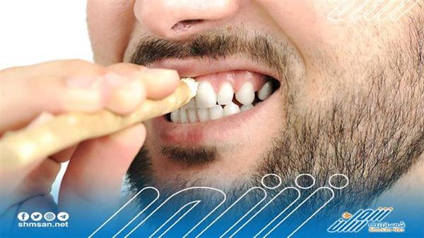 ثلاثة أطعمة قد تساعد في علاج رائحة الفم الكريهة!