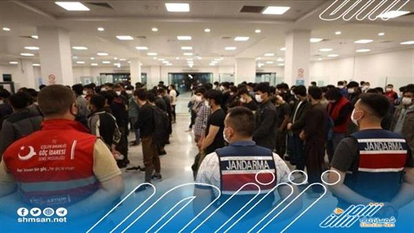تركيا تعلن ترحيل 119 ألف مهاجر غير نظامي