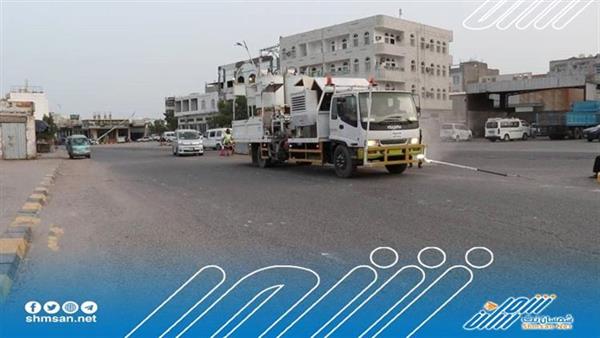 الجهة المنفذة تُشارف على الانتهاء من مشروع جولة الشهيد نبيل القعيطي بعدن 