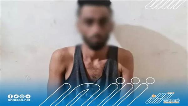 عاجل / القبض على مروج للمخدرات و الخمور في العاصمة عدن.. شاهد