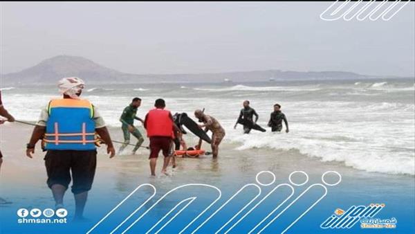 قوات خفر السواحل بحضرموت تنقذ أرواح خمسة من حوادث غرق في اليوم السابع من موسم البلدة.