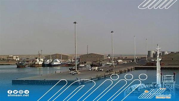 بعد استكمال كافة الخدمات .. الشرعبي يدعو رجال الأعمال لتفعيل أنشطتهم التجارية عبر ميناء المخا