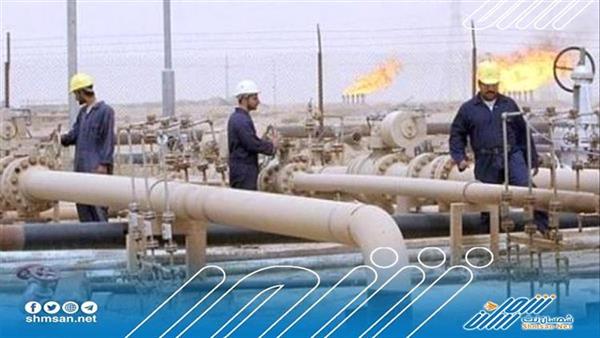 الحكومة اليمنية تتفاوض مع شركة نفطية لوقف انسحابها من حقول شبوة