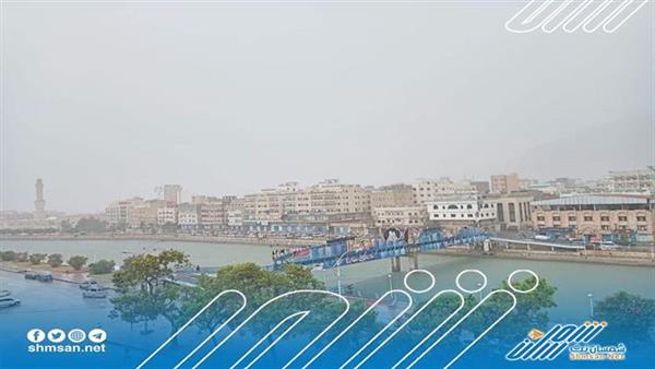 عاجل/ نتيجة الأمطار الغزيرة على مدينة المكلا وضواحيها.. الكهرباء تخرج عن الخدمة بشكل كامل 