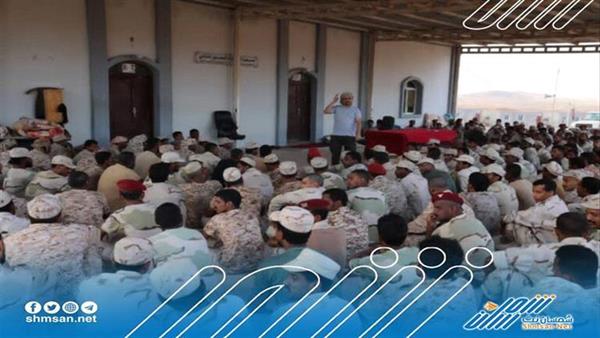 محاضرة توعوية عن أخطار مادة “الشبو” للقوات العسكرية بحضرموت
