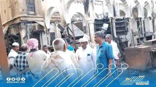 انتقالي وادي حضرموت يتفقد موقع حريق السوق القديم بتريم