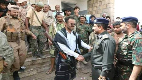 قيادات عسكرية متناحرة تتوحد في أبين !