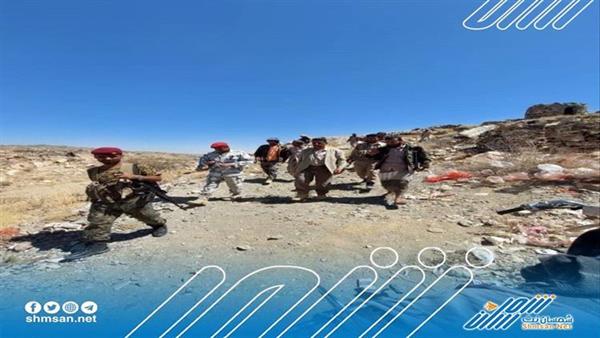مدير عام مديرية الحد يزور جبهات يافع ويشيد بدور الأبطال