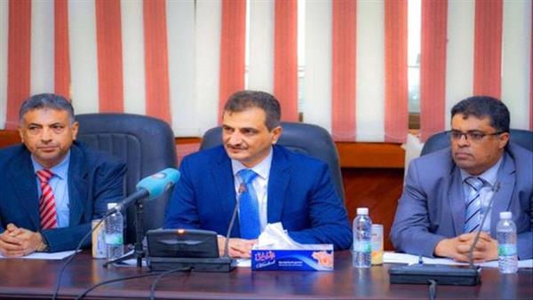 "احمد حامد لملس"...فساد ينخر العاصمة عدن باسم الانتقالي الجنوبي 