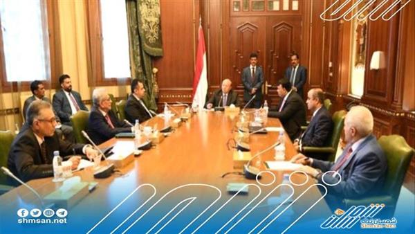 رغم عرقلة الشرعية...مساعي جنوبية لمواجهة الانهيار الاقتصادي 