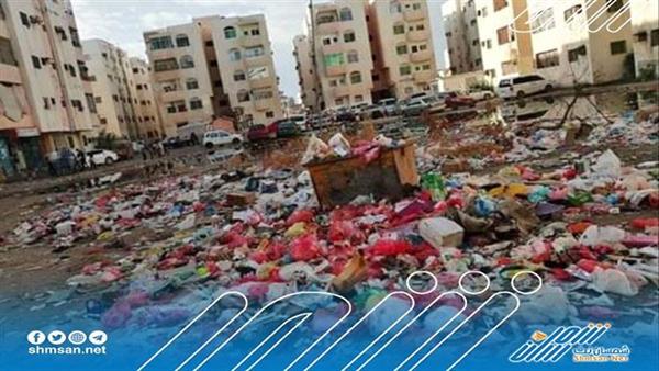 القمامة تغزو العاصمة عدن والمواطنون يشكون