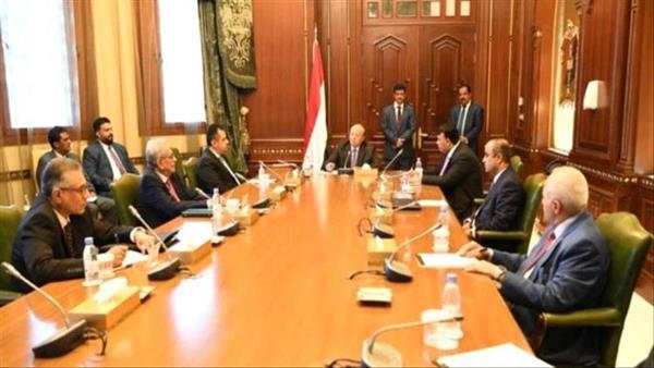 وعود حكومية لتخدير الشارع الحضرمي ونهب ثروات حضرموت 