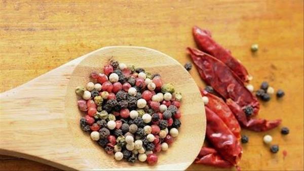 خطورة تناول التوابل الحارة! 