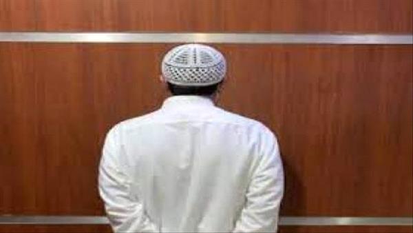 يمني في قبضة القوات السعودية 