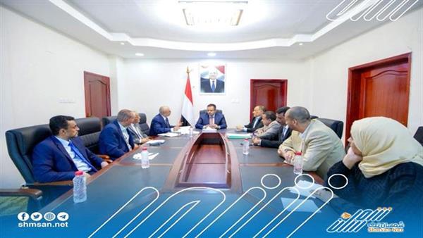 رئيس الوزراء يرأس اجتماع لمتابعة إجراءات تحسين خدمات المياه في عدن والمحافظات المحررة 
