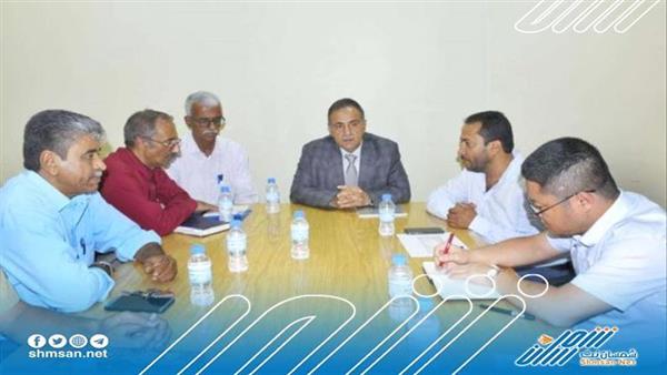 رئيس جامعة عدن يلتقي وفد شركة صينية تقدمت بعرض لتجهيز مشروع المستشفى الجامعي