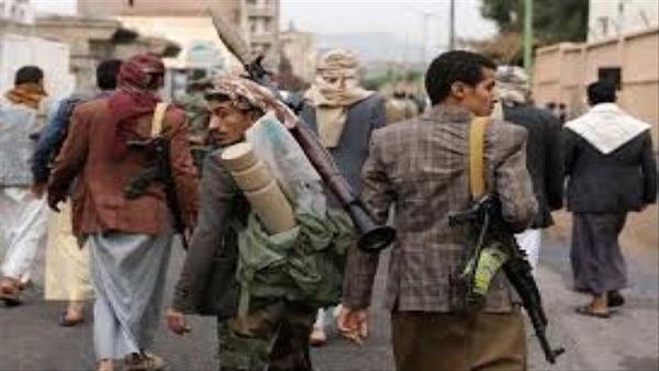 لجنة عسكرية حوثية تغادر صنعاء إلى عمّان