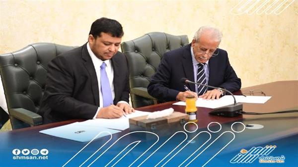 اتمام استلام وتسليم بين مديرا مكتب رئاسة الجمهورية الجديد والسابق 