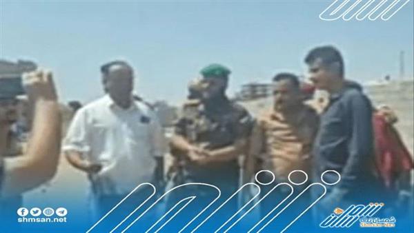 هدم بناء عشوائي على حديقة في مديرية الشيخ عثمان بالعاصمة عدن 
