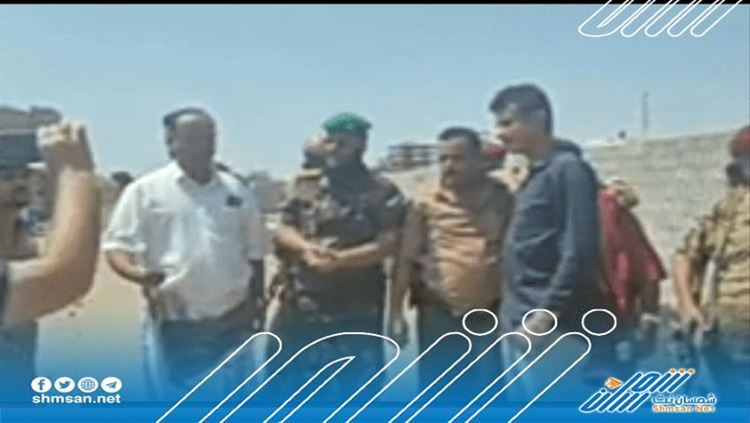 وحدة حماية الاراضي بالعاصمة عدن تزيل بناء عشوائي بمديرية الشيخ عثمان