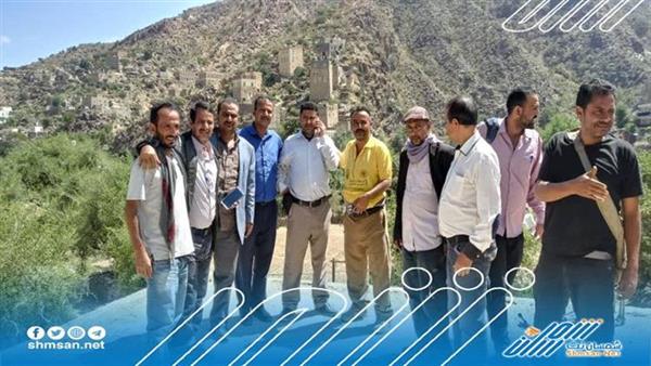 الخيلي يقوم بزيارة تفقدية إلى قرية بخال بمديرية الشعيب 