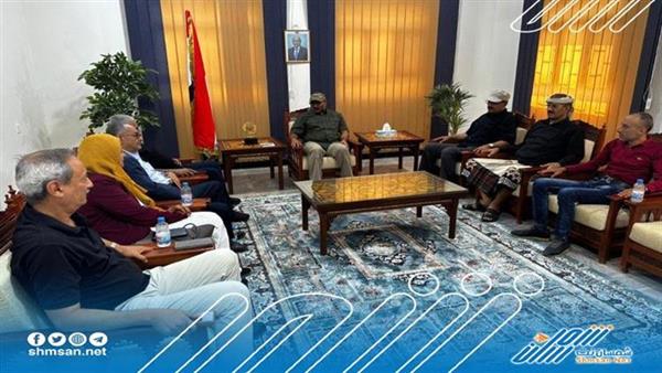 طارق صالح يلتقي لجنة المصالحة والسلم المجتمعي بمحافظة تعز 