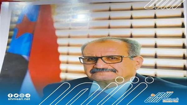 قائد في الانتقالي يشبه القضية الجنوبية بعصا موسى ..!
