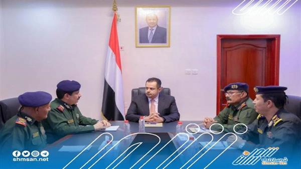 عاجل/ رئيس الوزراء يحث وازرة الداخلية على رفع التأهب لمواجهة الخروقات الأمنية 