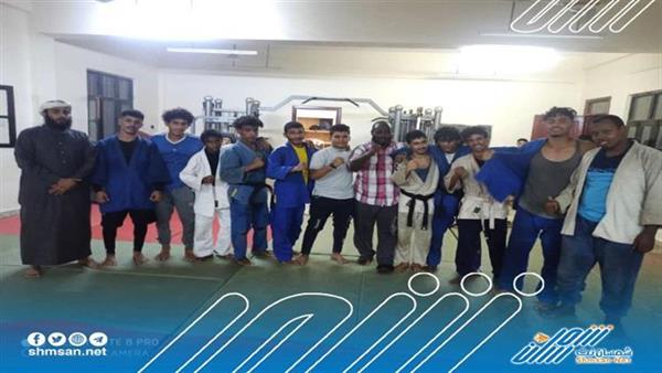 المزجاجي يتفقد المعسكر التدريبي للاعبي منتخب عدن للجودو استعدادا لبطولة الجمهورية