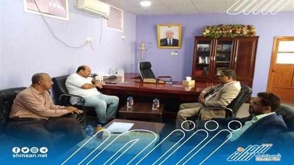 اجتماع بعدن يناقش أهمية النهوض بعمل المعاهد الفنية 