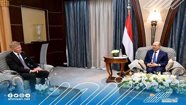 رئيس مجلس القيادة الرئاسي يستقبل المبعوث الخاص للامم المتحدة