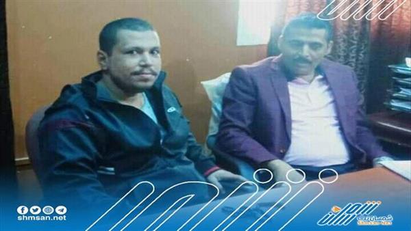 رئيس النيابة الجزائية المتخصصة يزور الإعلامي أحمد ماهر في سجن بئر أحمد 