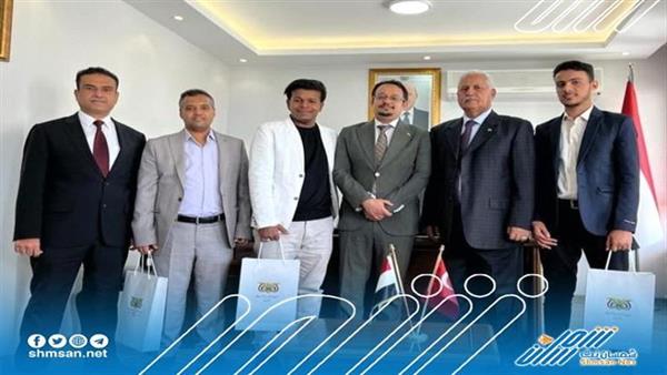 طريق يكرم اليمنيين الفائزين بالمسابقة الدولية للقرآن في تركيا