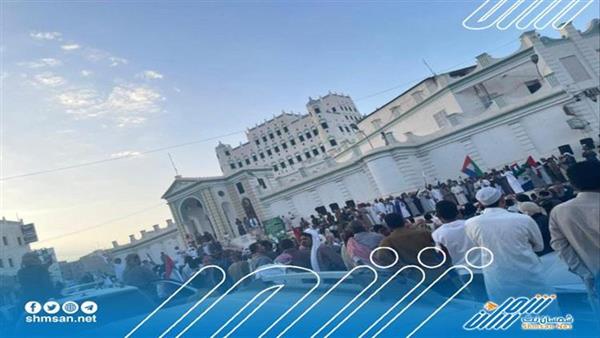 ناشط سياسي يكشف فشل الاخونج في تغيير المشهد في حضرموت
