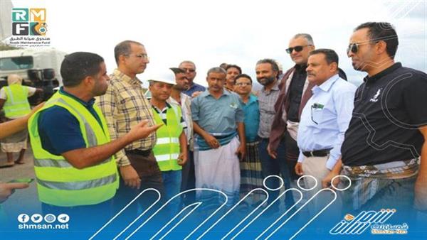 لحج.. الماس يطلع على أعمال سفلتة الخط الدائري بالحبيلين