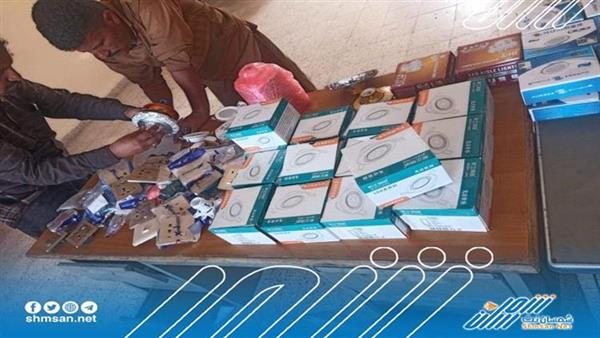 عصابة سرقة في قبضة أمن المهرة