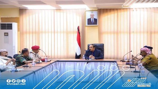 محافظ حضرموت يرأس اجتماعًا للجنة الأمنية بالمحافظة