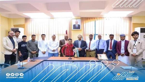 محافظ حضرموت يشيد بإنجاز بعثة حضرموت الشطرنجية المشاركة في بطولة آسيا للهواة بمسقط.
