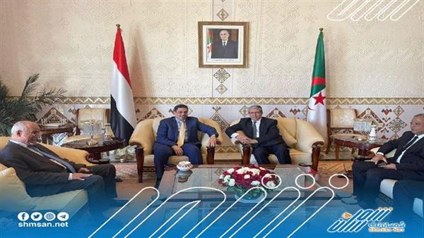وزير الخارجية وشؤون المغتربين يصل الجزائر
