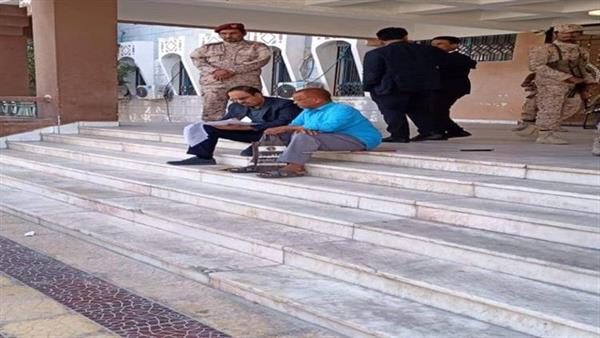 صورة صادمة لمحافظ حضرموت "مبخوت بن ماضي"