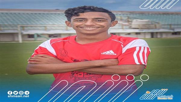 اللاعب اليمني عادل عباس ينفي خبر انتقاله إلى الدوري السعودي للشباب