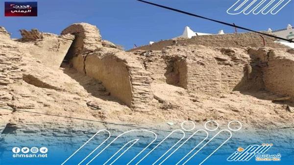 تحطم أجزاء من سور قصر سيئون التاريخي ( شاهد )